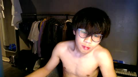 handsome_mannn online show from 11, 6, 2026