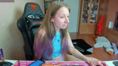 Mila online show from 30, 4, 2026