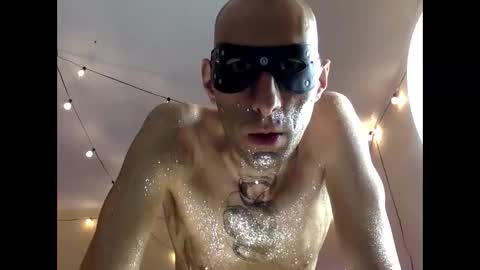 HandsomeAlfie online show from 5, 1, 2025