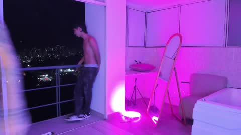 leonardfarrucknick and otis online show from 10, 9, 2025