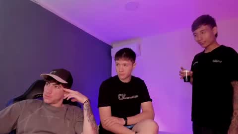 leonardfarrucknick and otis online show from 11, 7, 2026