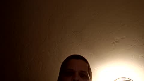 Handsomedaddy198923 online show from 16, 6, 2026