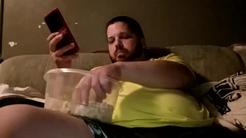 Handsomedaddy198923 online show from 17, 6, 2026