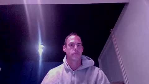 handsomeguy4ever online show from 18, 10, 2025