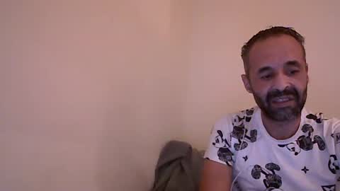 handsomepenis20cm online show from 23, 10, 2025