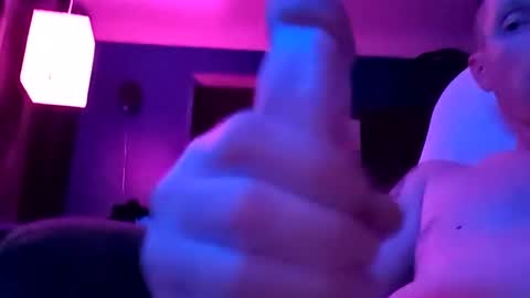 handsomerob42 online show from 4, 10, 2025