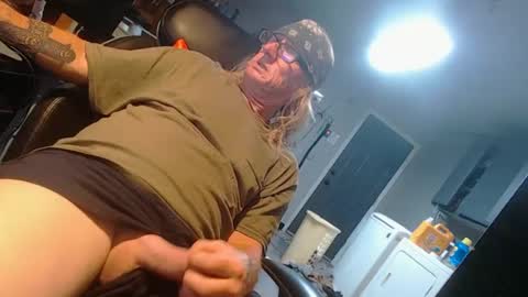 handystud33 online show from 19, 9, 2025