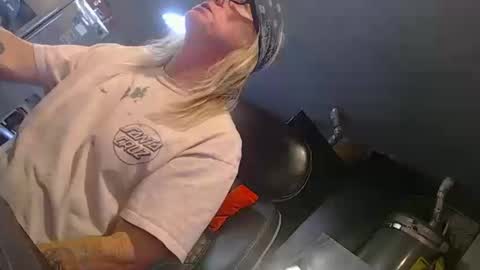 handystud33 online show from 13, 10, 2025