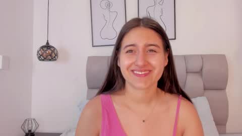hanna__evans_ online show from 9, 10, 2025