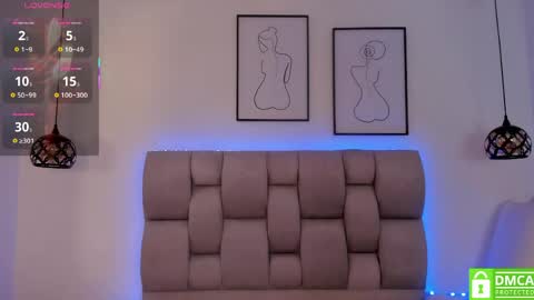 hanna__evans_ online show from 24, 4, 2026