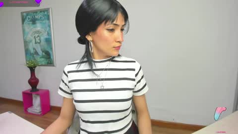Snapshot of hanna_chloe chatting on 5, 5, 2026 Sara online show from 5, 5, 2026