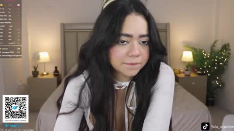 hanna_costtello online show from 8, 1, 2025