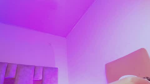 H A N A FOXX online show from 25, 4, 2026