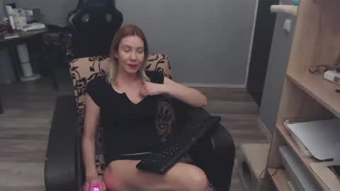 hanna_ha online show from 20, 2, 2025