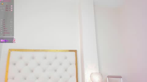 Snapshot of hanna_kiim chatting on 15, 11, 2025 online show from 15, 11, 2025