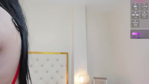 Snapshot of hanna_kiim chatting on 4, 12, 2025 online show from 4, 12, 2025