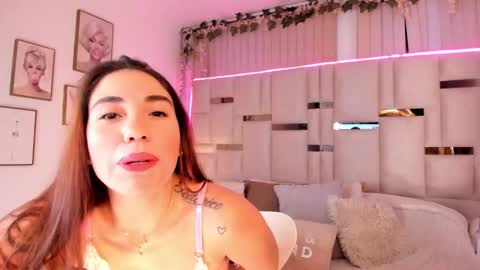 Hanna Klover online show from 25, 2, 2026