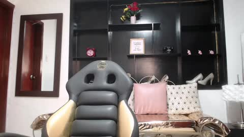 hanna_lamber online show from 21, 1, 2025