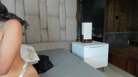 Hanna lens online show from 27, 1, 2025