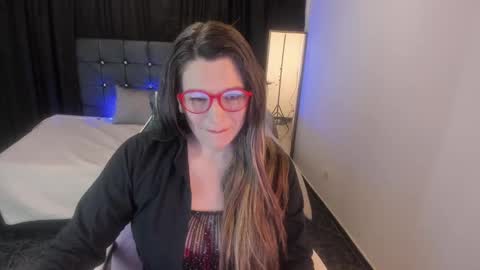 hanna_ma online show from 3, 10, 2025