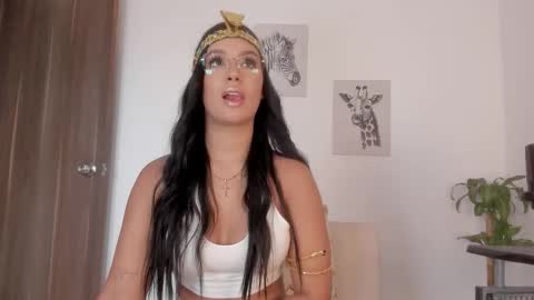 Snapshot of hanna_risso chatting on 31, 10, 2025 HANNA online show from 31, 10, 2025