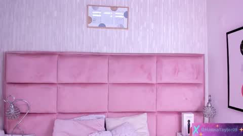  Hanna  online show from 4, 2, 2026