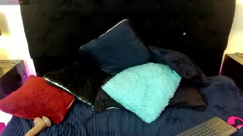 hanna_vell11 online show from 24, 6, 2026