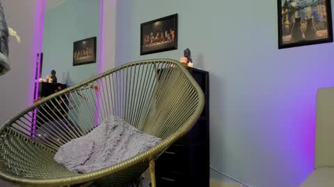 Snapshot of hannachris chatting on 4, 1, 2025 Hanna online show from 4, 1, 2025