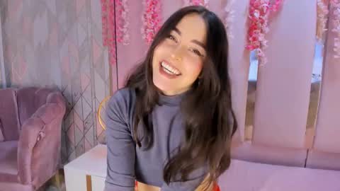 Snapshot of hannacollins_2 chatting on 20, 9, 2025 hannacollins_2 online show from 20, 9, 2025