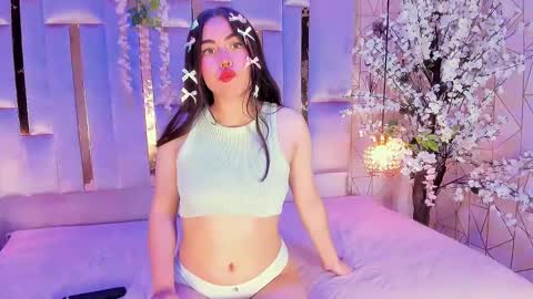 Snapshot of hannacollins_2 chatting on 2, 10, 2025 hannacollins_2 online show from 2, 10, 2025