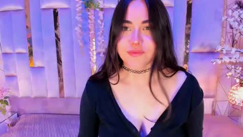 Snapshot of hannacollins_2 chatting on 3, 10, 2025 hannacollins_2 online show from 3, 10, 2025