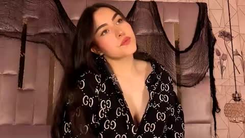 Snapshot of hannacollins_2 chatting on 28, 10, 2025 hannacollins_2 online show from 28, 10, 2025