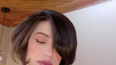 Snapshot of hannah_borbon_ chatting on 6, 6, 2026 Hannah online show from 6, 6, 2026