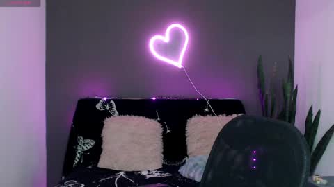 HannahHexx online show from 24, 4, 2026