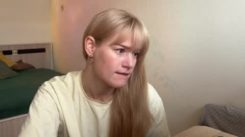 hannah levis  online show from 8, 4, 2026