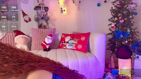 hannah_lovee online show from 12, 12, 2024