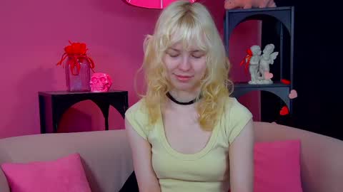 Snapshot of hannahhollis chatting on 16, 5, 2026 Hannah online show from 16, 5, 2026