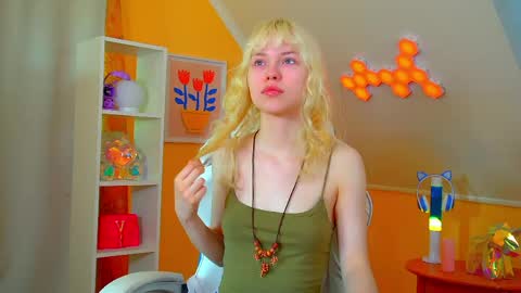 Snapshot of hannahhollis chatting on 24, 5, 2026 Hannah online show from 24, 5, 2026