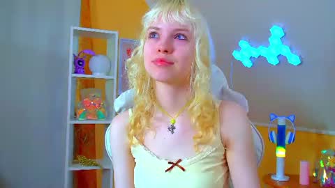 Snapshot of hannahhollis chatting on 17, 6, 2026 Hannah online show from 17, 6, 2026