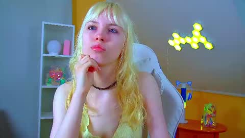 Snapshot of hannahhollis chatting on 9, 7, 2026 Hannah online show from 9, 7, 2026