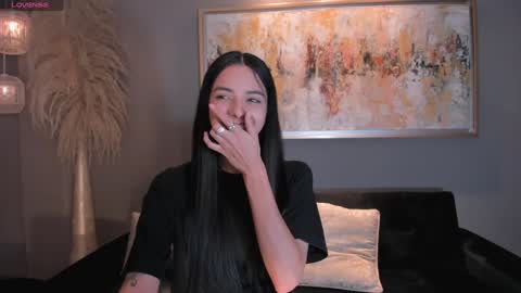 HANNAH J online show from 15, 12, 2024