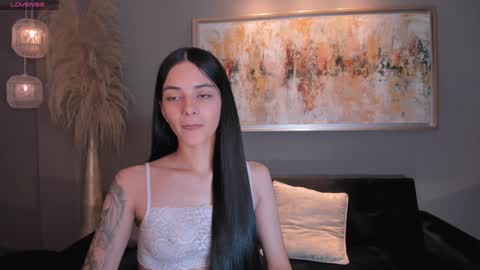 HANNAH J online show from 15, 12, 2024