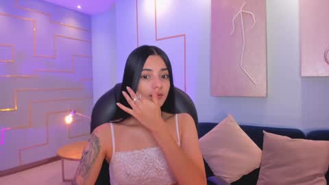 HANNAH J online show from 6, 2, 2025