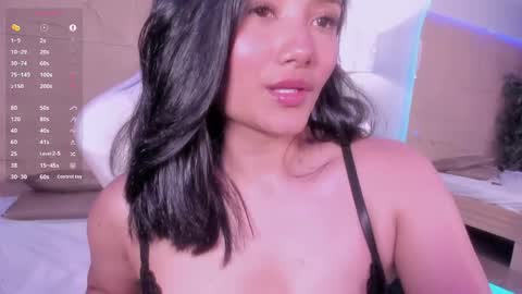 hannahmonttgomery  Help me reach 100 Hands up online show from 6, 4, 2026