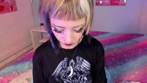 Snapshot of hannahpage chatting on 1, 12, 2025 Hannah online show from 1, 12, 2025