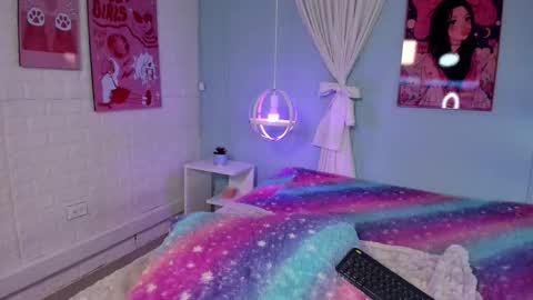 Snapshot of hannahpage chatting on 19, 12, 2025 Hannah online show from 19, 12, 2025