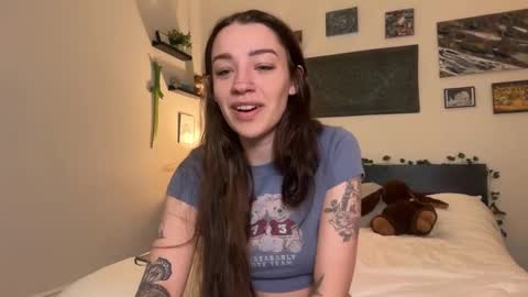 Snapshot of hannahtaylorr chatting on 4, 3, 2026 Hannah Taylor online show from 4, 3, 2026