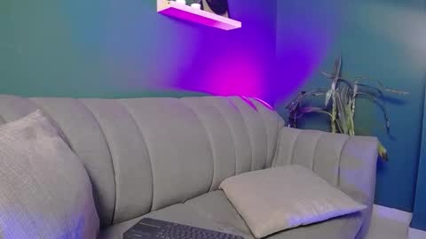 hannai_x online show from 11, 1, 2025