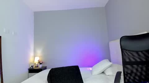 hannamartinnez online show from 12, 3, 2025