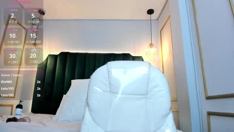 HannaPaola online show from 9, 1, 2025